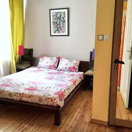Spacious House In With Garden Sofia